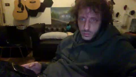 Snapshot of stratocasterluigi chatting on 02.07.26 jizzers online show from 02.07.26