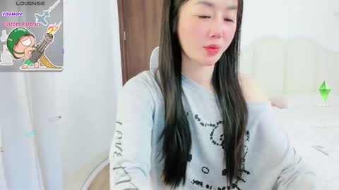 Snapshot of strawberry_loveee chatting on 02.10.26 strawberry_loveee online show from 02.10.26