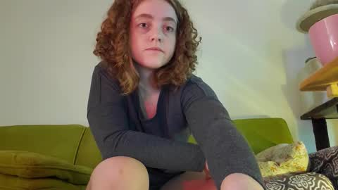 Strawberrylotsacake online show from 10.11.25