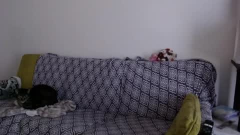 Strawberrylotsacake online show from 04.23.26