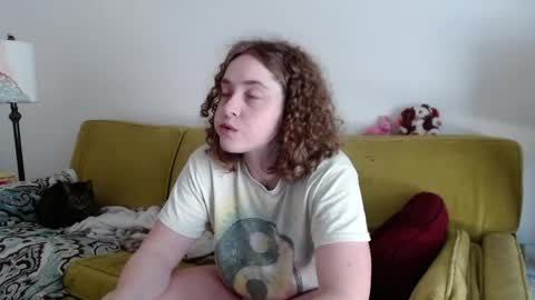 Strawberrylotsacake online show from 05.12.26