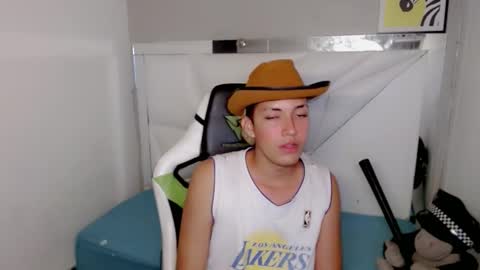 Snapshot of street_poemm_ chatting on 02.27.26 Street online show from 02.27.26