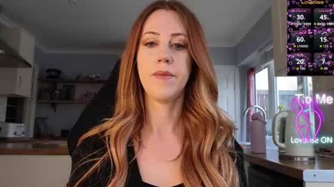 Snapshot of stripmequick chatting on 03.25.26 Amorina online show from 03.25.26