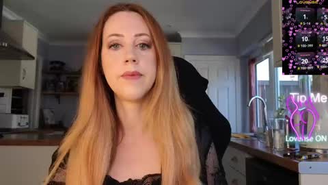 Snapshot of stripmequick chatting on 04.14.26 Amorina online show from 04.14.26