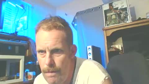 Snapshot of strokingjoe14585 chatting on 02.22.26 strokingjoe14585 online show from 02.22.26