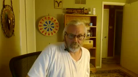 Snapshot of stroknpoker chatting on 10.18.25 stroknpoker online show from 10.18.25