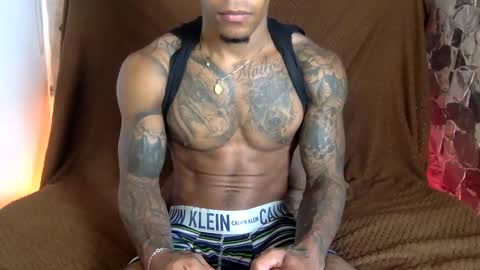 Snapshot of strong_blackboy chatting on 02.01.26 strong blackboy online show from 02.01.26