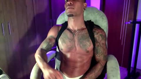 Snapshot of strong_blackboy chatting on 03.08.26 strong blackboy online show from 03.08.26