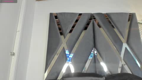 Snapshot of strong_girl_ chatting on 12.28.24 Alexa online show from 12.28.24