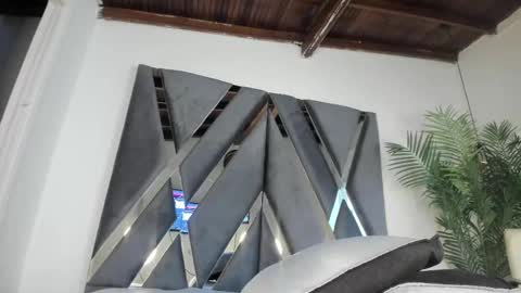 Snapshot of strong_girl_ chatting on 11.27.25 Alexa online show from 11.27.25