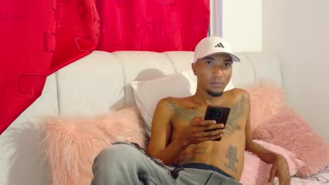 stronganddelicious online show from 09.21.25