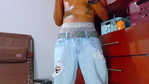 stronganddelicious online show from 10.06.25