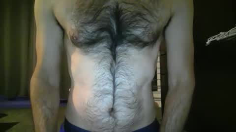 Snapshot of strongandmanly chatting on 01.08.25 Strongandmanly online show from 01.08.25