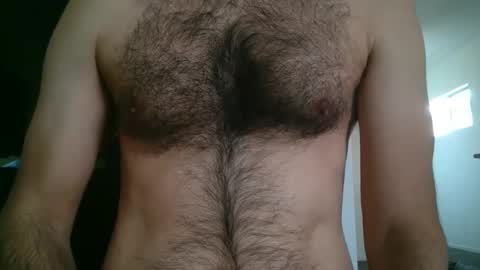 Snapshot of strongandmanly chatting on 01.08.25 Strongandmanly online show from 01.08.25