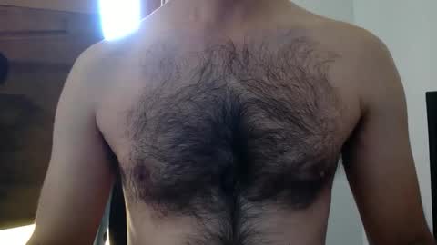 Snapshot of strongandmanly chatting on 01.10.25 Strongandmanly online show from 01.10.25