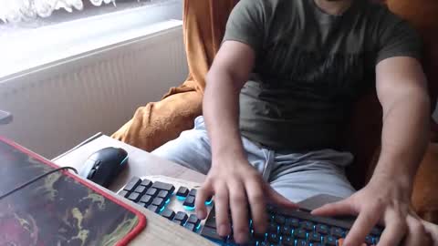 StrongCoffee online show from 09.26.25