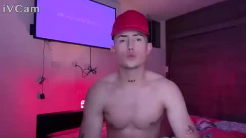 stronghardlatino online show from 09.24.25