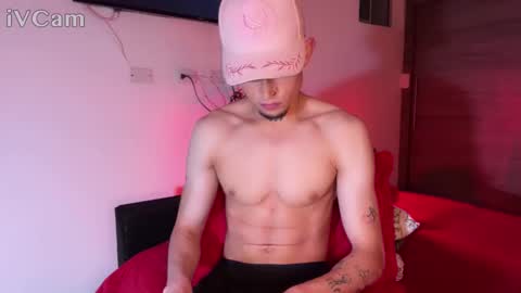 stronghardlatino online show from 12.16.25