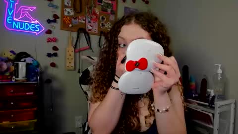 Strwbby online show from 04.16.26