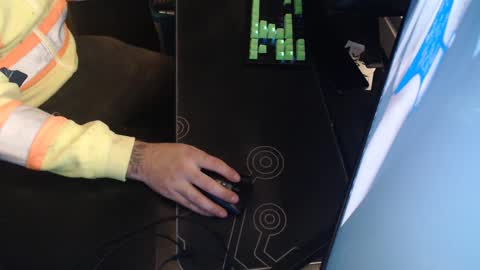 stud69861714 online show from 09.17.25