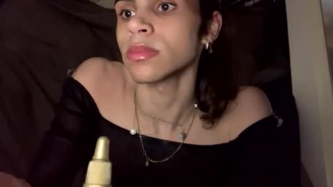 Snapshot of stxllaxcx chatting on 05.21.26 stxllaxcx online show from 05.21.26