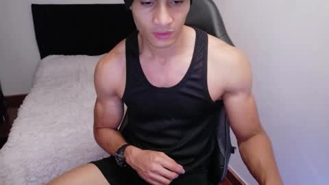 stylish man online show from 06.02.26