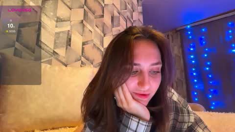 Snapshot of su_11111 chatting on 09.17.25 LINA online show from 09.17.25