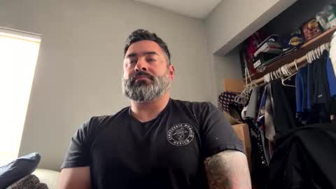 Snapshot of suavecito67 chatting on 05.10.26 suavecito67 online show from 05.10.26