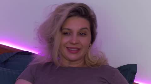 Carla online show from 09.12.25