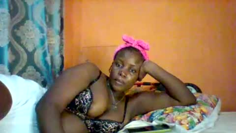 submissive_slut001 online show from 01.11.26