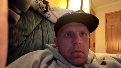 Snapshot of submissivebrett373 chatting on 10.29.25 submissivebrett373 online show from 10.29.25