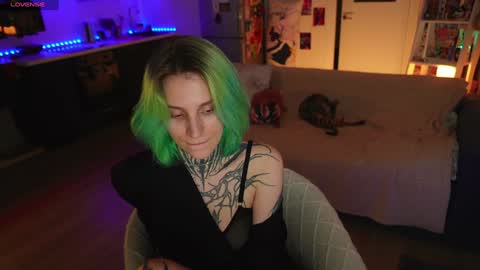 Snapshot of succubus_66 chatting on 12.30.24 succubus_66 online show from 12.30.24