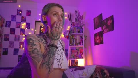 Snapshot of succubus_66 chatting on 01.04.25 succubus_66 online show from 01.04.25