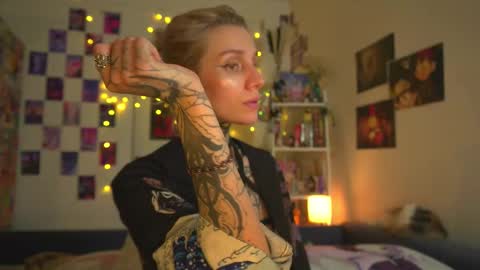 Snapshot of succubus_66 chatting on 03.02.25 succubus_66 online show from 03.02.25