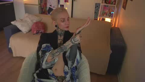 Snapshot of succubus_66 chatting on 03.11.25 succubus_66 online show from 03.11.25