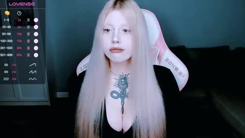 succubus_leslie online show from 10.06.25