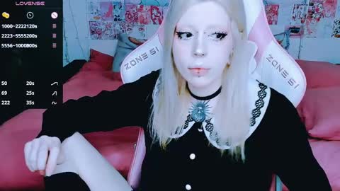succubus_leslie online show from 04.01.26