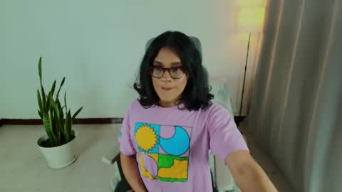 Snapshot of succubus_vitta chatting on 05.14.26 Vitta online show from 05.14.26