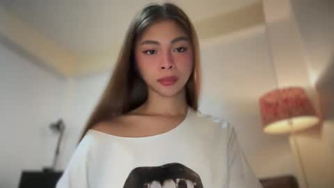Snapshot of suckablechick chatting on 03.29.26 Marry online show from 03.29.26