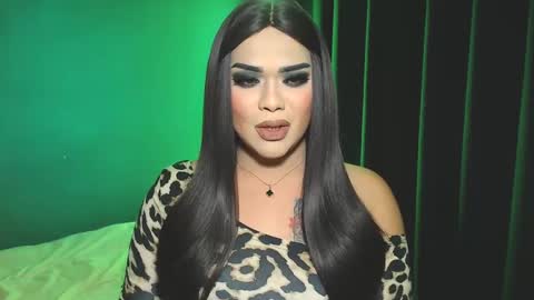 Snapshot of suckablecockoffreya chatting on 12.07.24 JADE ELYSE online show from 12.07.24