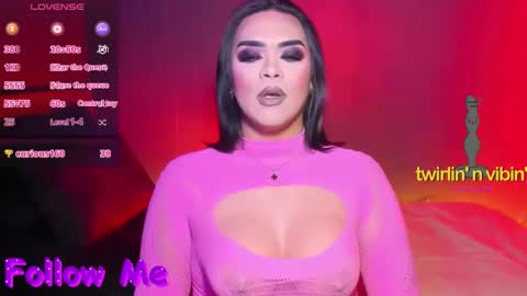 Snapshot of suckablecockoffreya chatting on 11.25.25 JADE ELYSE online show from 11.25.25