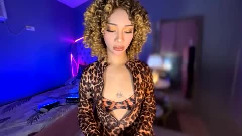 Snapshot of sugar_hally chatting on 02.25.26 your ultimate goddess online show from 02.25.26