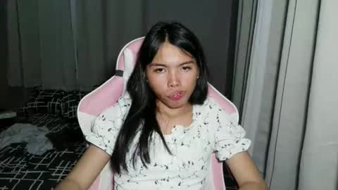 Snapshot of sugar_holly96 chatting on 04.17.26 sugar_holly96 online show from 04.17.26