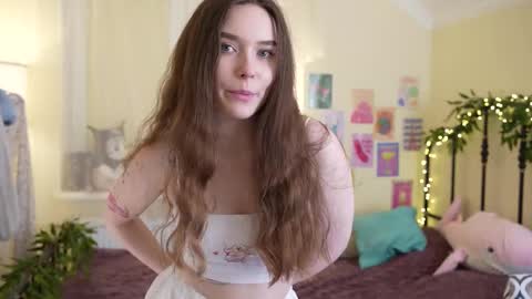 Snapshot of sugar_peasy chatting on 02.20.25 Rikki online show from 02.20.25