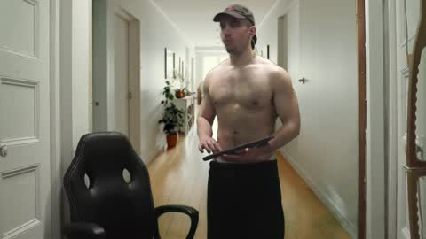 Snapshot of sugardotdom chatting on 02.25.25 Sugar online show from 02.25.25