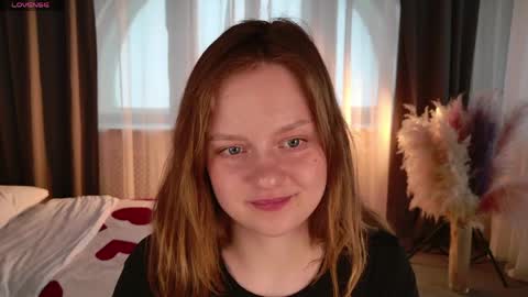 sugarstrawberry online show from 04.16.26