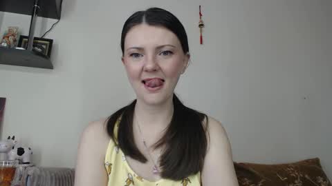 SugarTati online show from 10.16.25