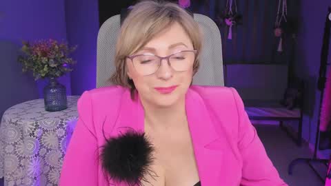 Snapshot of sugarvi chatting on 01.11.25 Vivien online show from 01.11.25