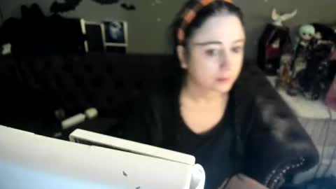 Sugary online show from 10.22.25