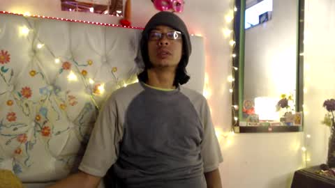 Snapshot of suggabrown_ chatting on 03.02.25 suggabrown_ online show from 03.02.25